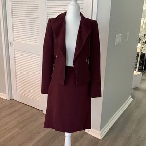 White House black market- maroon skirt suit!!